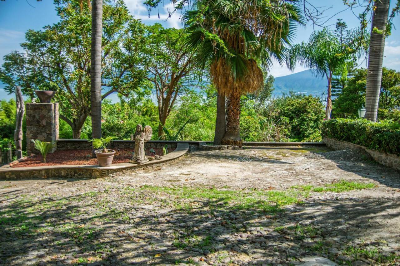 Casa Galeana- Tropical 1-Bd 1-Wc Mountain Top Luxury Suite With Stunning Views Ajijic Ngoại thất bức ảnh
