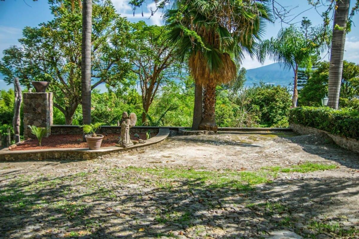 Casa Galeana- Tropical 1-Bd 1-Wc Mountain Top Luxury Suite With Stunning Views Ajijic Ngoại thất bức ảnh